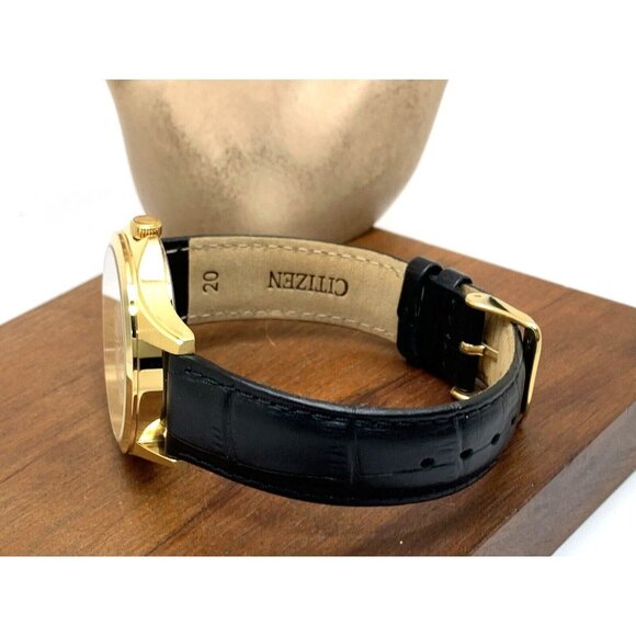 Citizen Gold and White Men's Watch - Picture 9 of 15